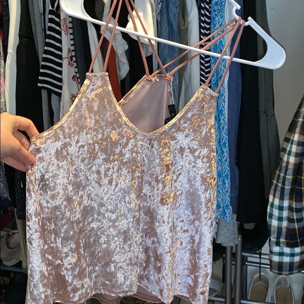 Velvet tank